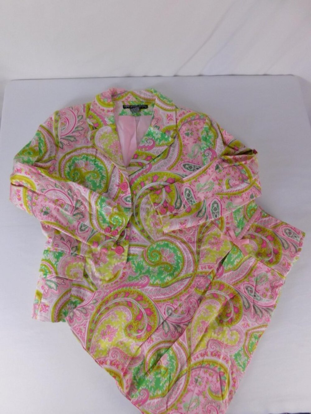Larry Levine Petite Skirt Suit Womens 10P Pink Paisley Stretch Jacket Skirt